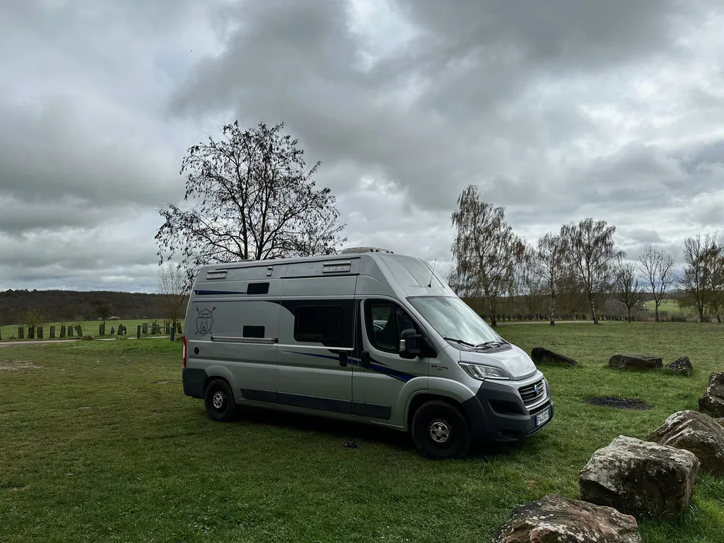 Vogesen und Elsass im Wohnmobil. Freistehen auf einem Wanderparkplatz bei Ingwiller